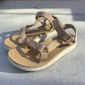 Teva Midform Sandals